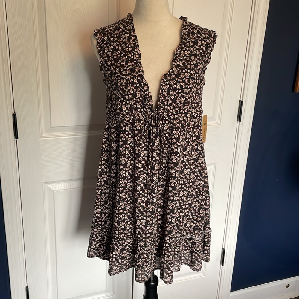 NWT Rokoko Floral Deep V Neck Mini Dress Size Small